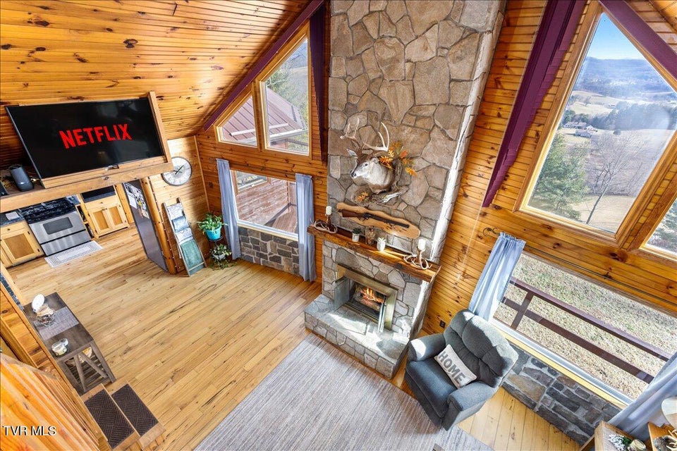 Photo #32: 620 Swift Hollow Lane