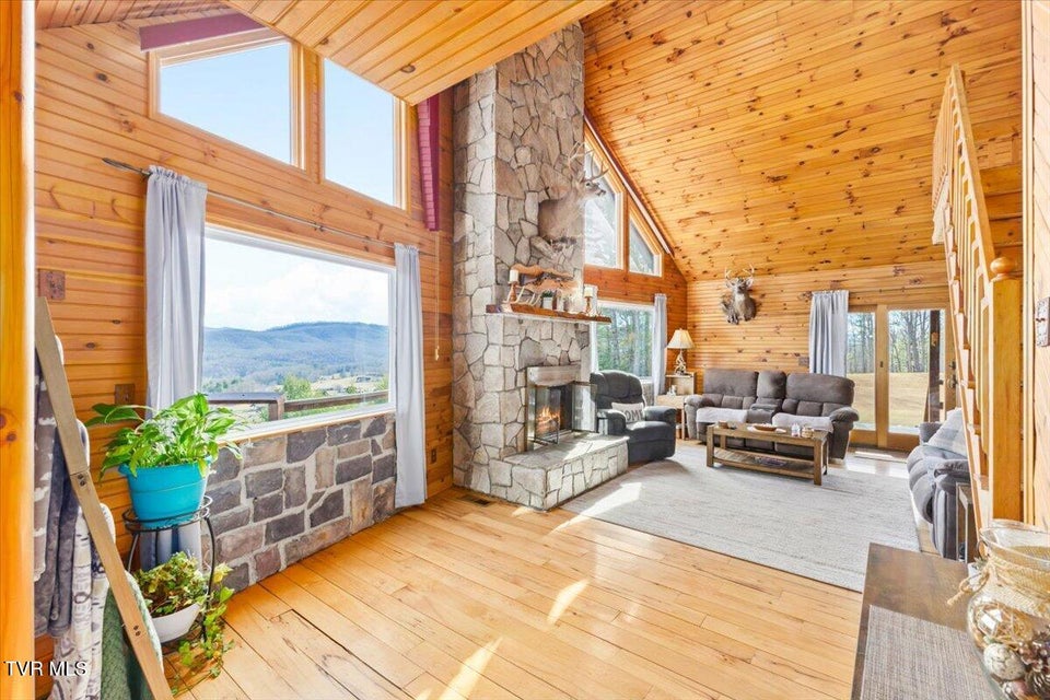 Photo #33: 620 Swift Hollow Lane