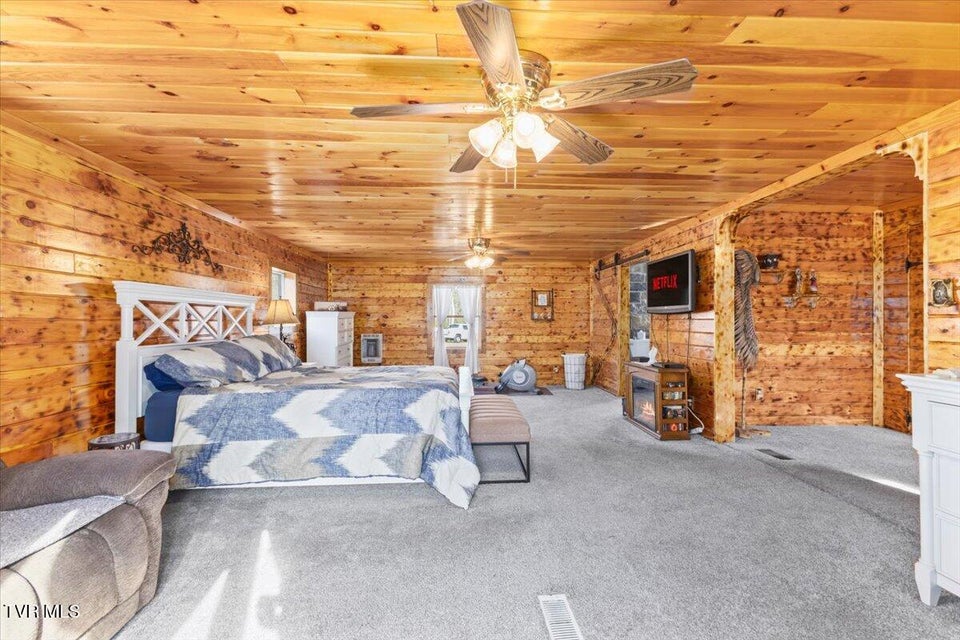 Photo #37: 620 Swift Hollow Lane