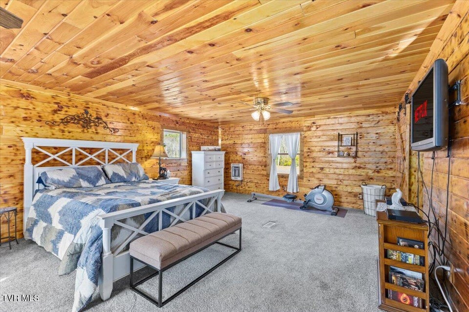 Photo #38: 620 Swift Hollow Lane