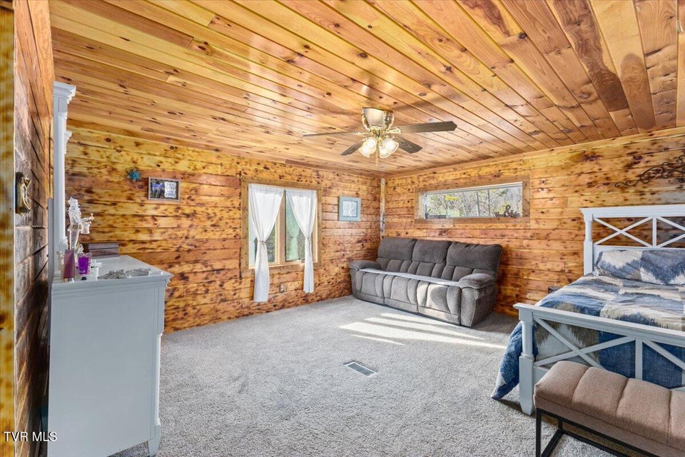 Photo #39: 620 Swift Hollow Lane