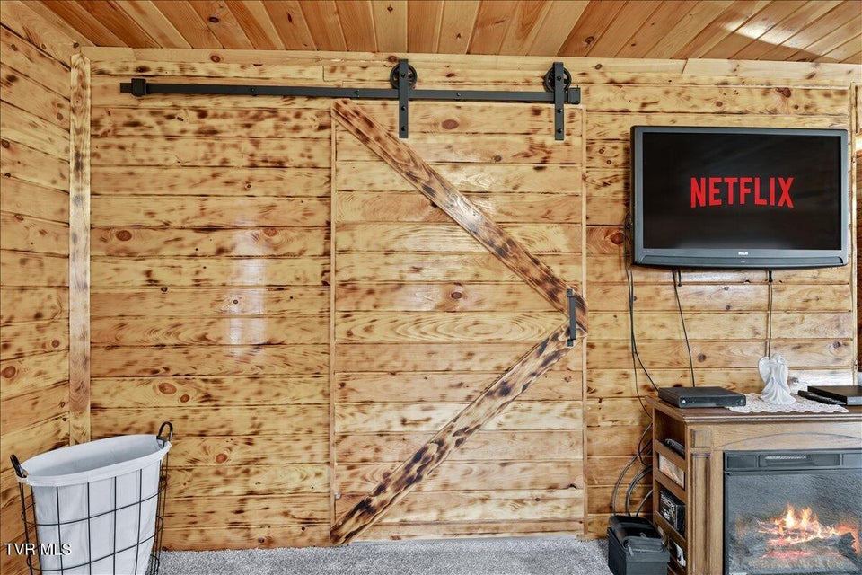 Photo #41: 620 Swift Hollow Lane