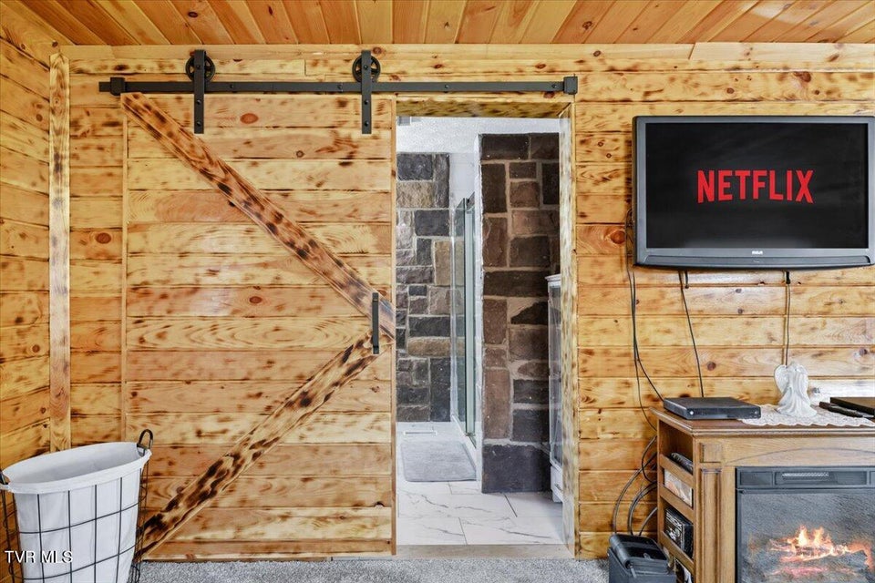 Photo #42: 620 Swift Hollow Lane