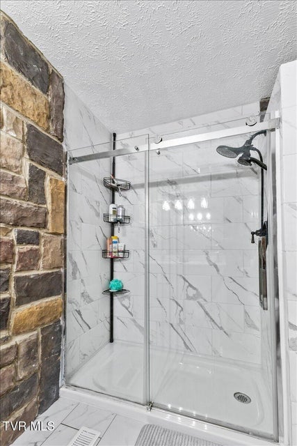 Photo #43: 620 Swift Hollow Lane