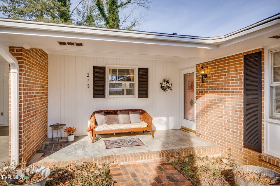 Photo #6: 213 Robin Road