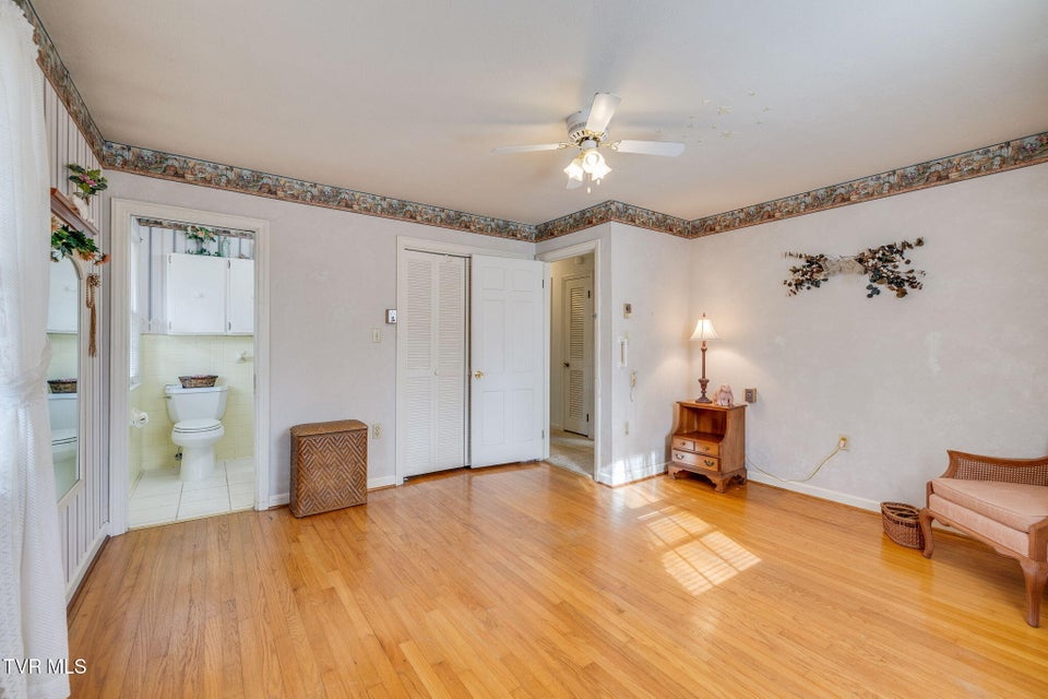 Photo #23: 213 Robin Road