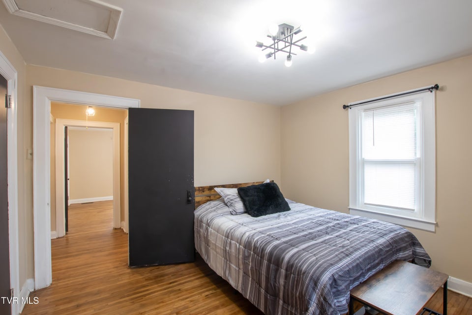 Photo #22: 416 Randolph Street