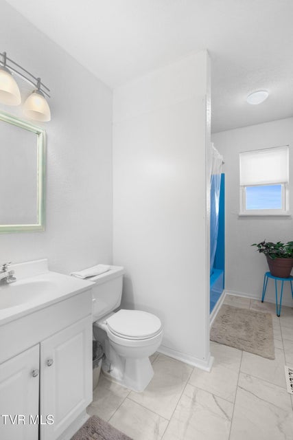 Photo #16: 100 Carroll Circle