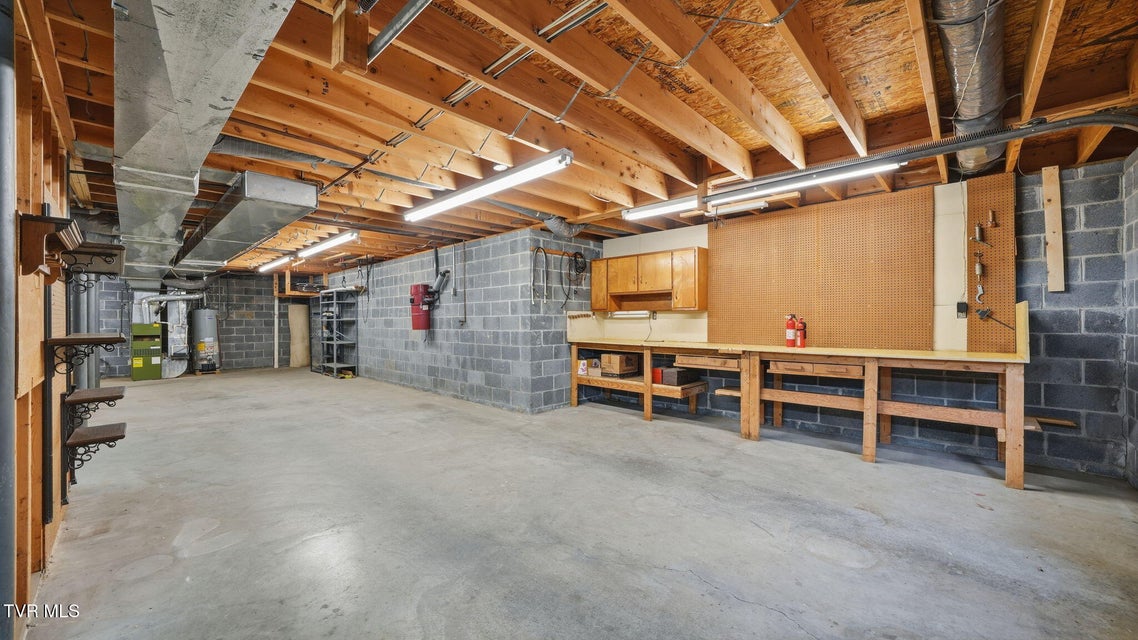 Photo #42: 8 Red Fern Circle