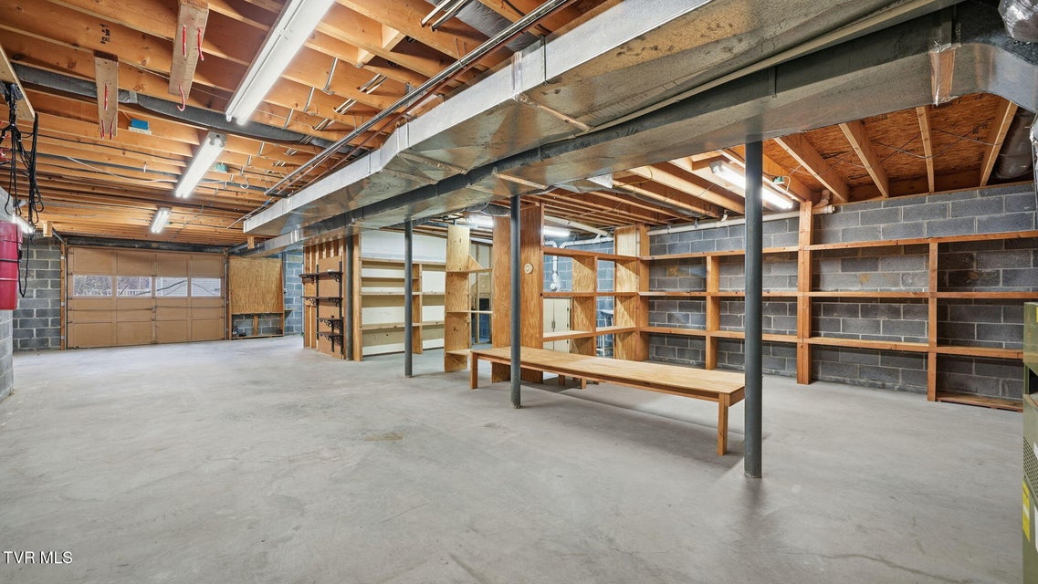 Photo #43: 8 Red Fern Circle