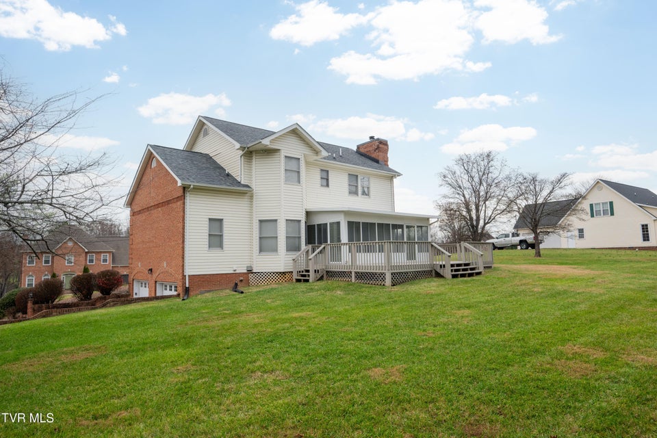 Photo #5: 285 Chesterfield Drive