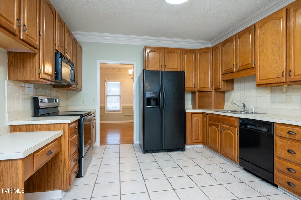 Photo #17: 285 Chesterfield Drive