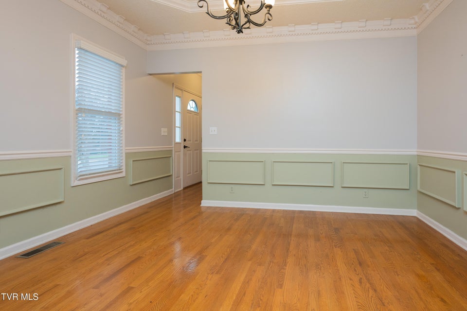 Photo #33: 285 Chesterfield Drive