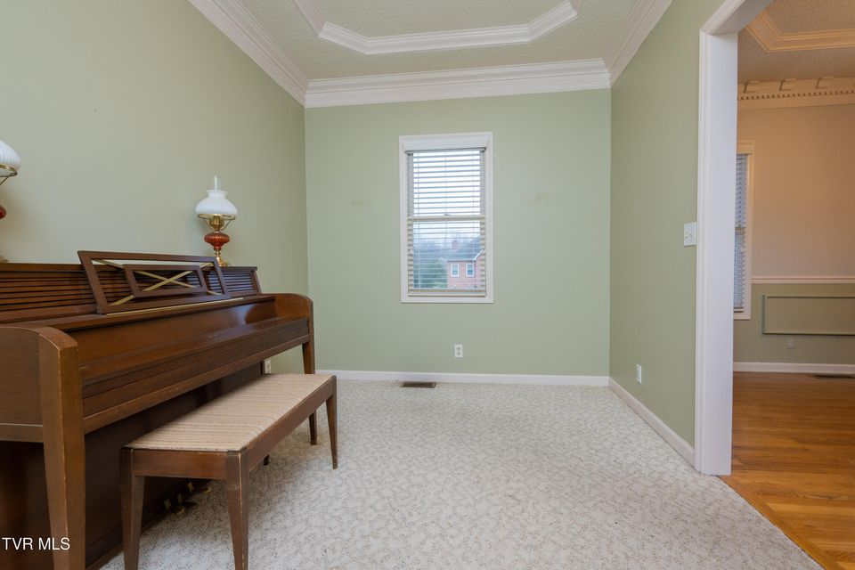 Photo #34: 285 Chesterfield Drive