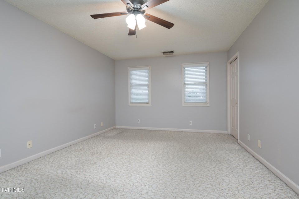 Photo #42: 285 Chesterfield Drive