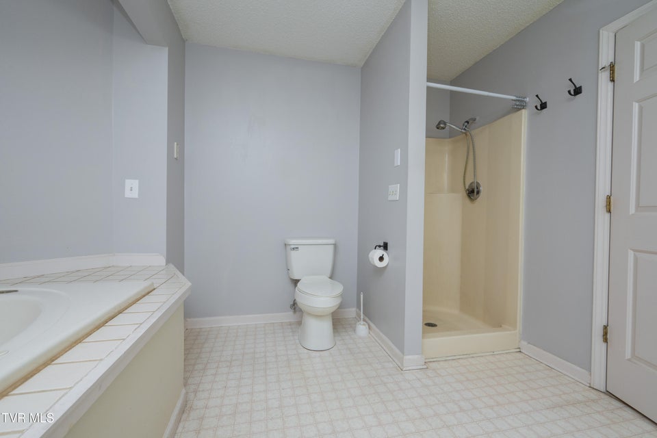 Photo #50: 285 Chesterfield Drive