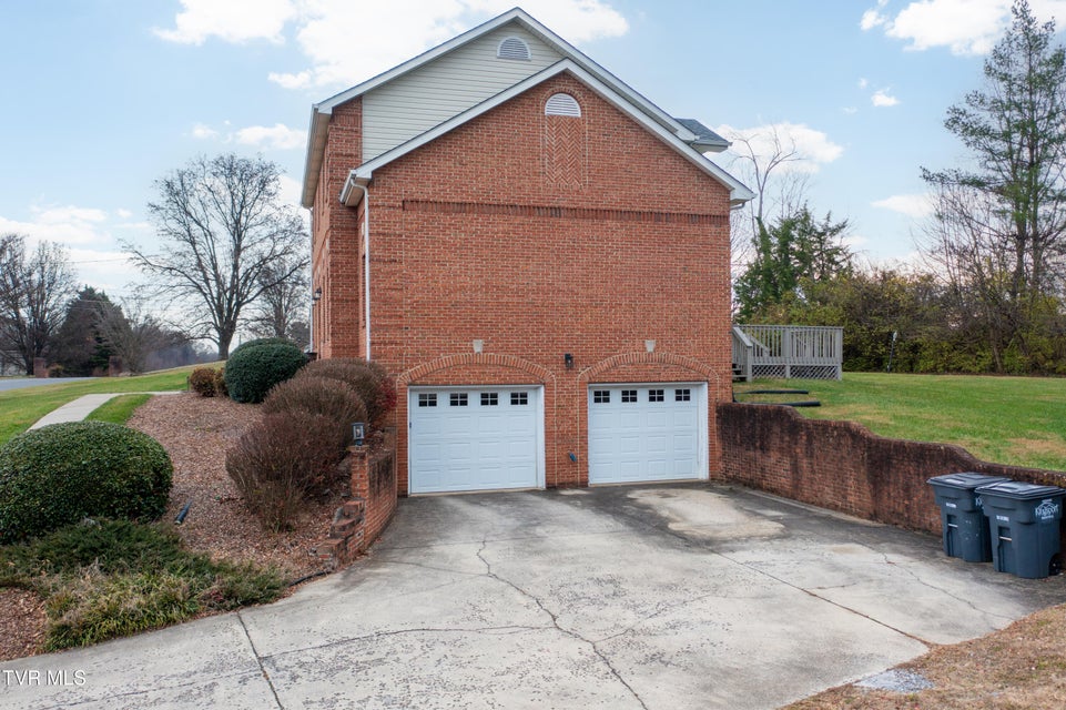 Photo #60: 285 Chesterfield Drive