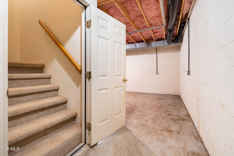 Photo #37: 220 Rock Springs Road