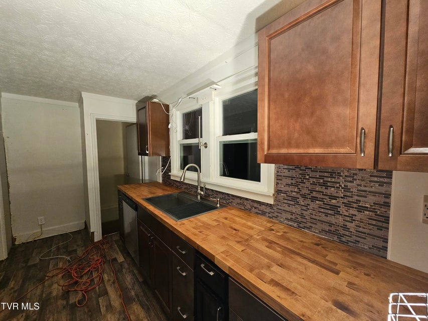 Photo #13: 3910 Bond Drive