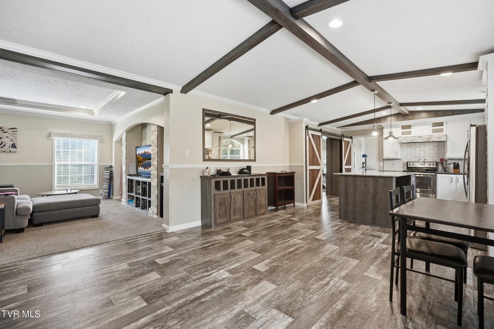 Photo #13: 206 Wampler Avenue