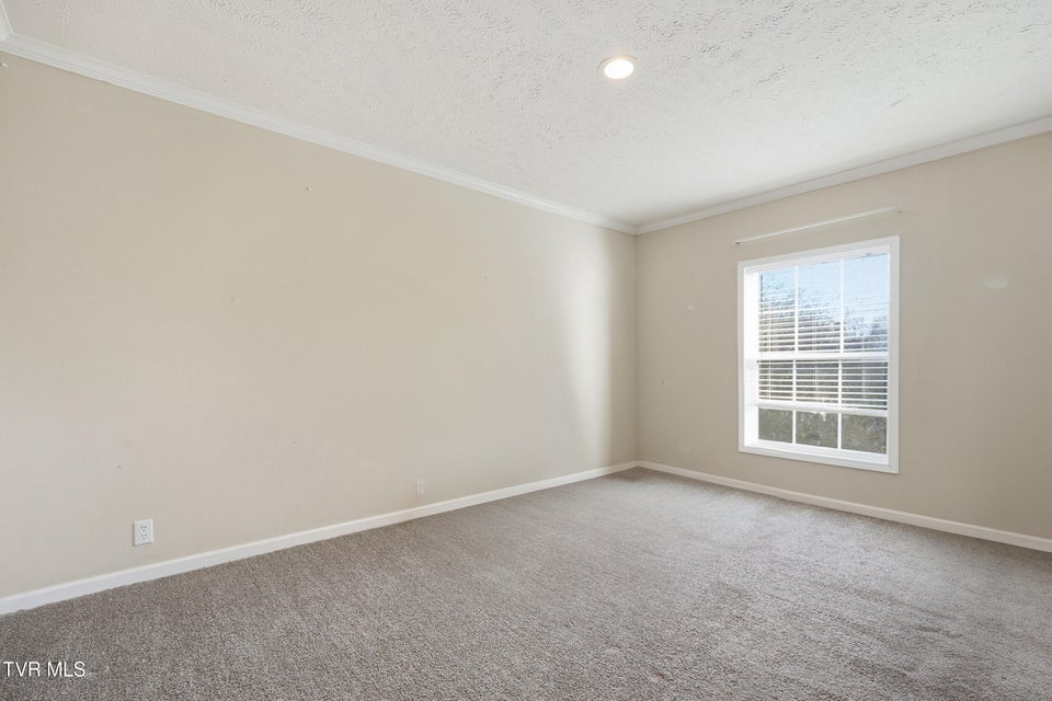 Photo #18: 206 Wampler Avenue