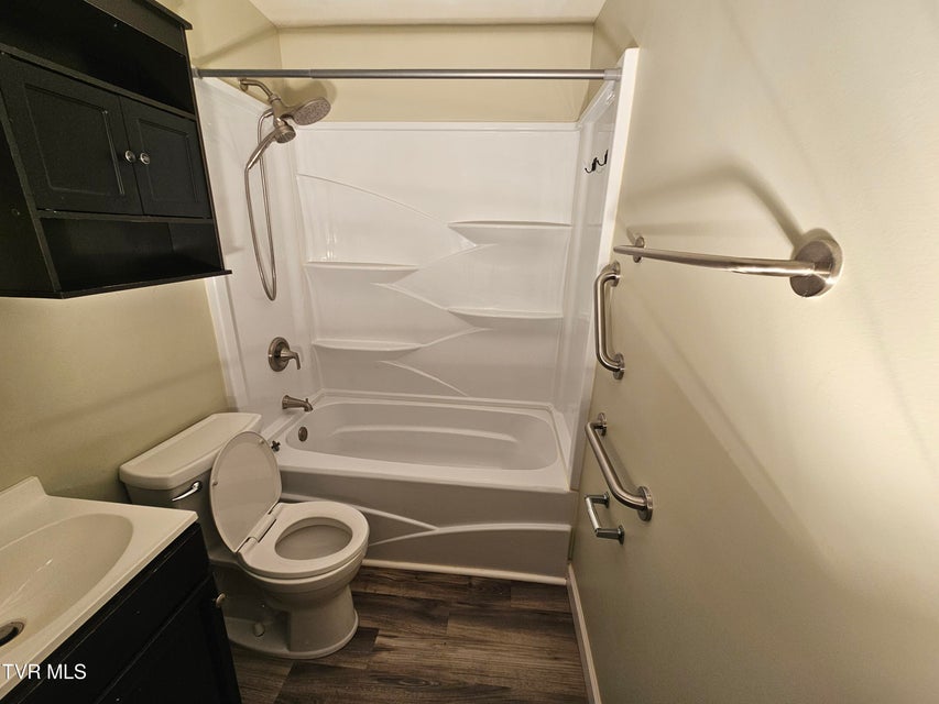 Photo #19: 3910 Bond Drive