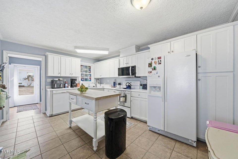 Photo #4: 557 Jackson Street