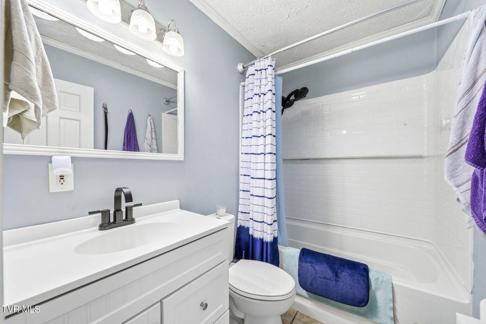 Photo #14: 557 Jackson Street