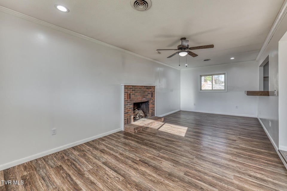 Photo #8: 1956 Enterprise Road