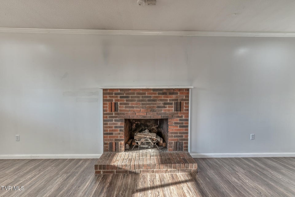 Photo #10: 1956 Enterprise Road