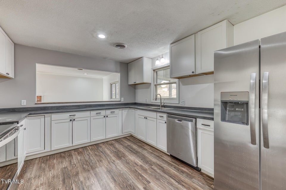 Photo #15: 1956 Enterprise Road