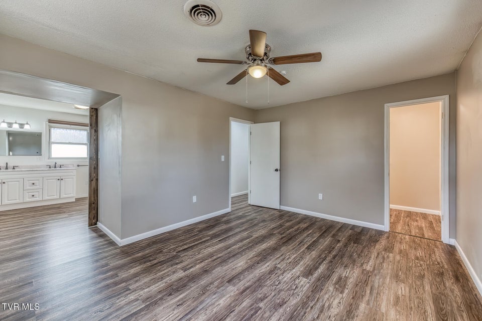 Photo #22: 1956 Enterprise Road