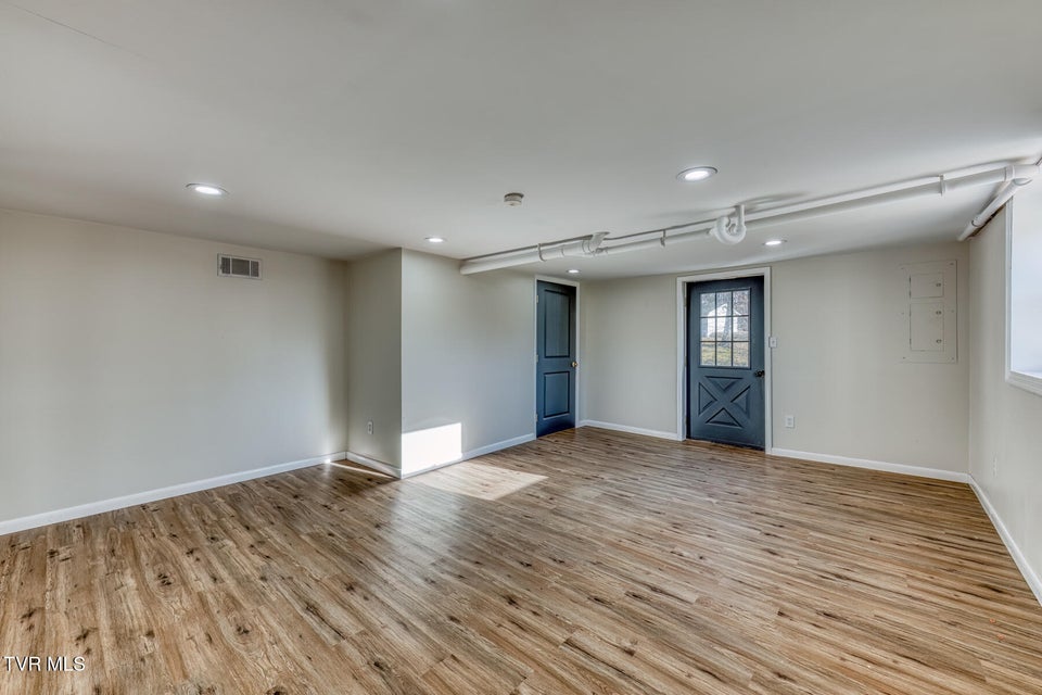 Photo #31: 1956 Enterprise Road