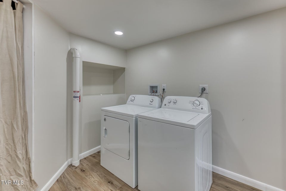 Photo #33: 1956 Enterprise Road