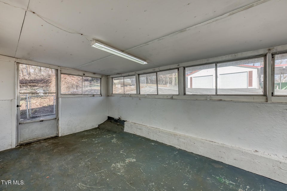 Photo #35: 1956 Enterprise Road