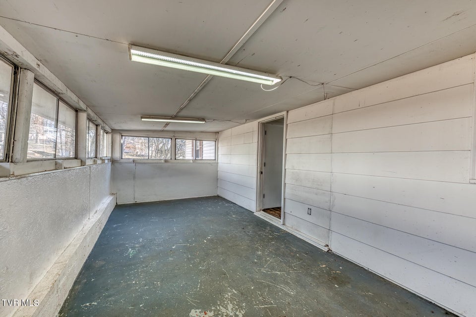 Photo #36: 1956 Enterprise Road