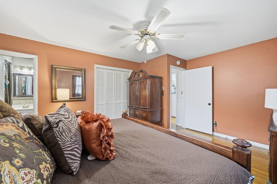 Photo #11: 1200 Michigan Avenue