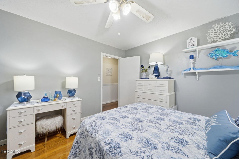 Photo #14: 1200 Michigan Avenue