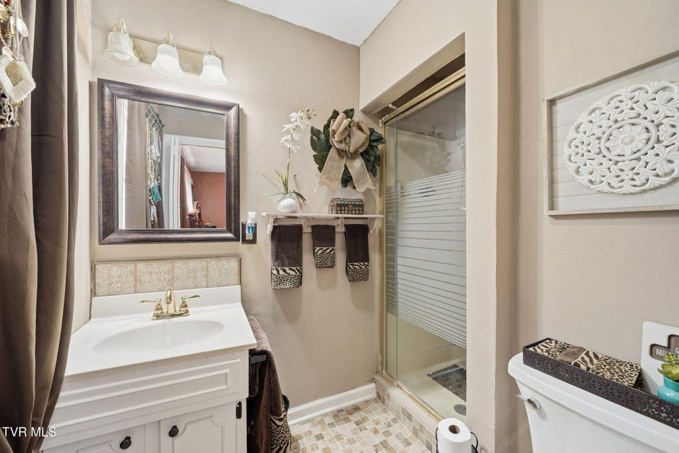 Photo #12: 1200 Michigan Avenue