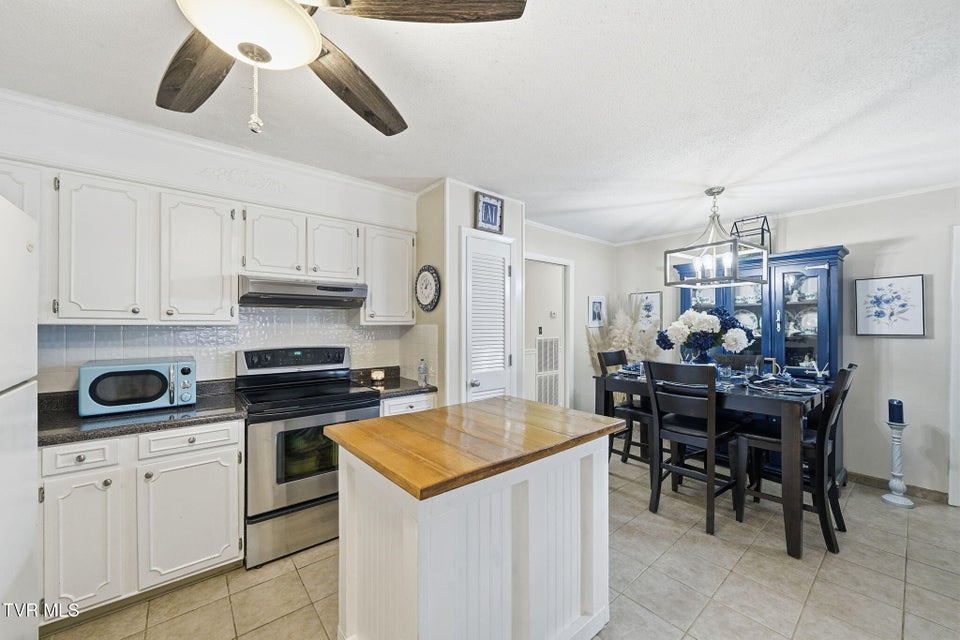 Photo #5: 1200 Michigan Avenue