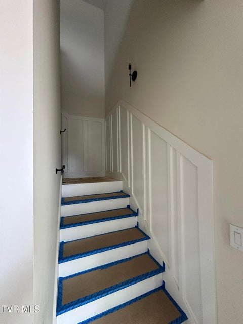 Photo #4: 304 Monroe Drive