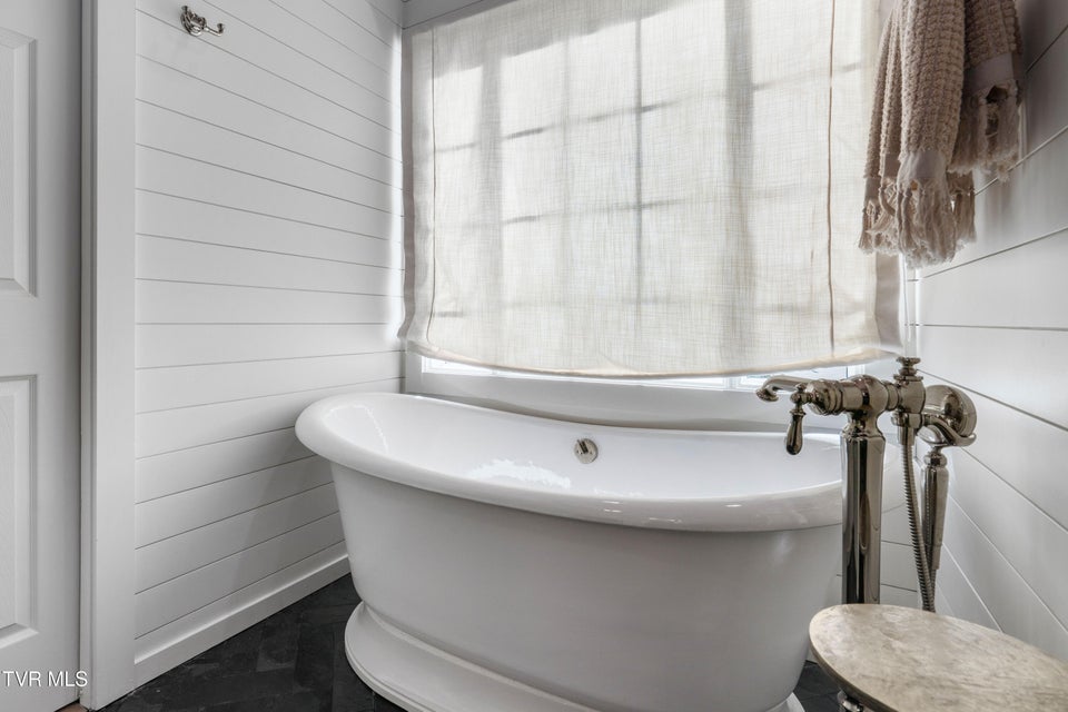 Photo #34: 1815 Waters Edge Drive