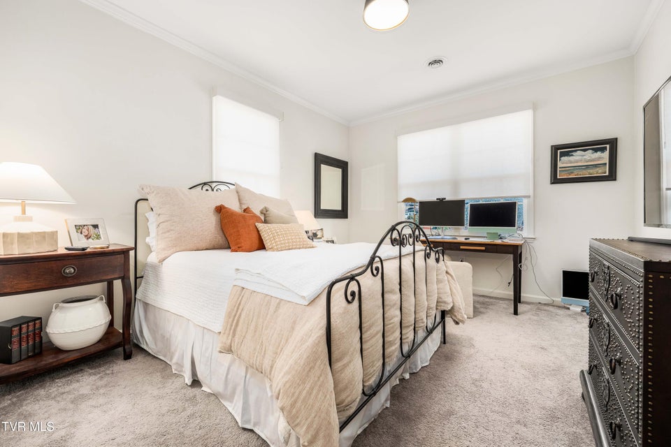 Photo #41: 1815 Waters Edge Drive