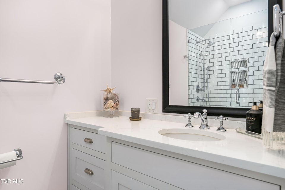 Photo #48: 1815 Waters Edge Drive