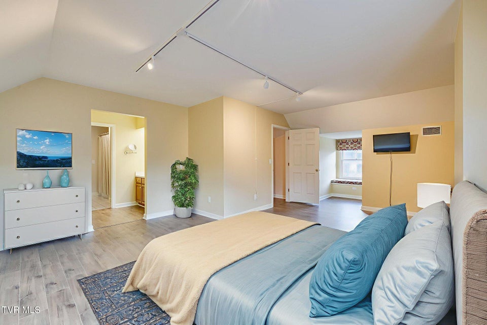 Photo #43: 3320 Martindale Drive