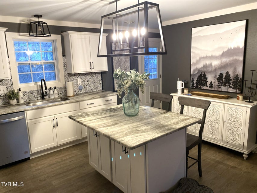 Photo #6: 539 Rambling Road