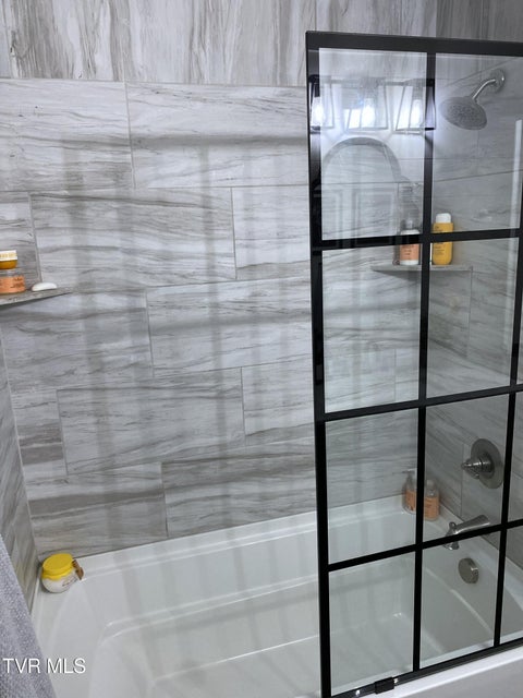 Photo #14: 539 Rambling Road