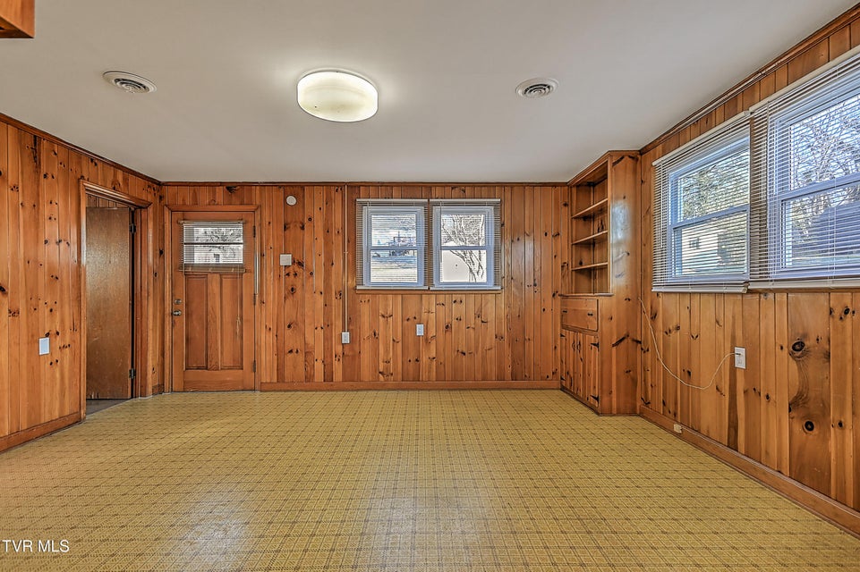 Photo #15: 1405 Newton Street