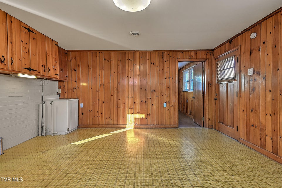 Photo #13: 1405 Newton Street