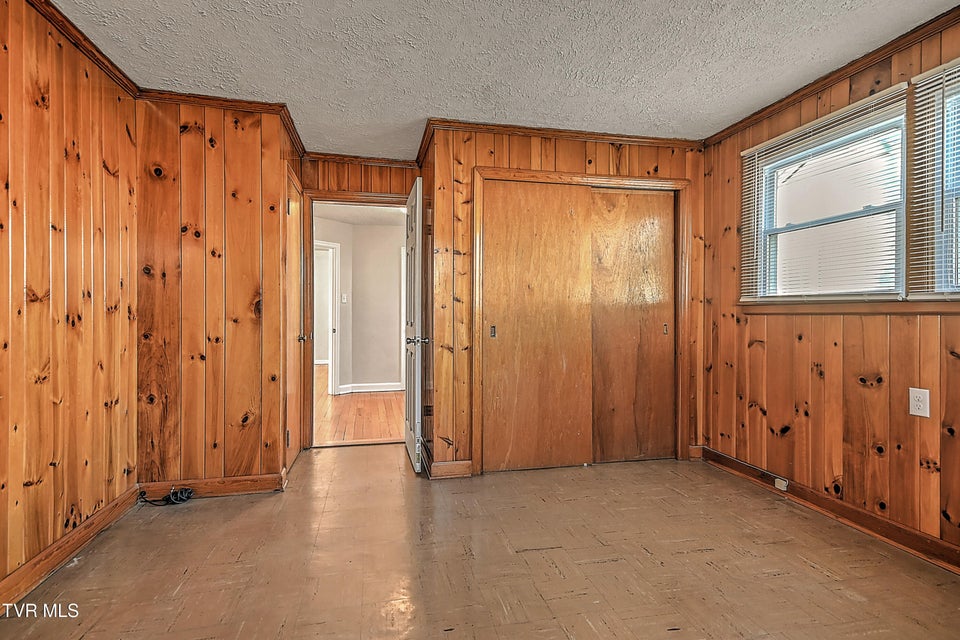 Photo #18: 1405 Newton Street